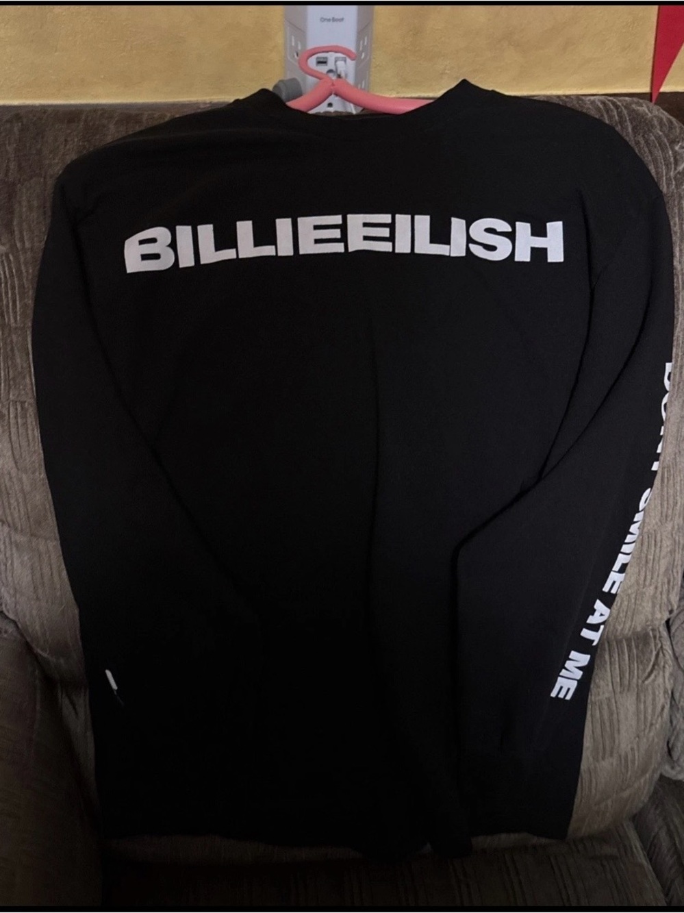 Billie Eilish Don't Smile At Me Long Sleeve Black Tour Merch
T-Shirt Size MEDIUM